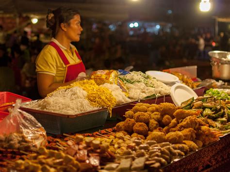 Phnom Penh Night Market, Cambodia - Sonya and Travis