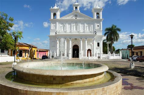 Suchitoto - El Salvador | Travelwider