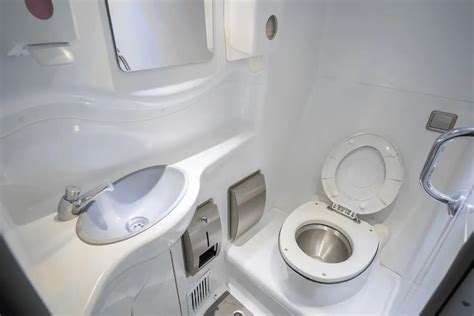 9 Best RV Toilets Reviewed and Rated in 2019 - Toiletable