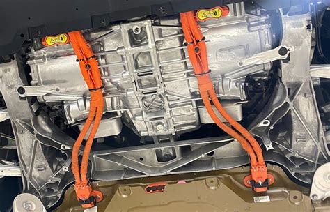 First look at the Tesla Model S Plaid’s unique underbody and behind-the ...