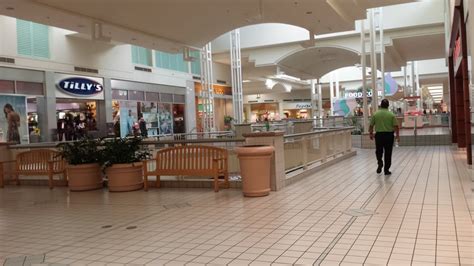 Along the promenade at the Seminole Towne Center - Yelp