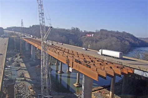 Why does the new bridge over the Rappahannock sit higher?