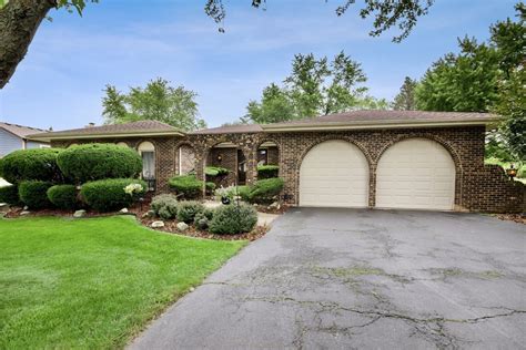 Homer Glen, IL Real Estate - Homer Glen Homes for Sale | realtor.com®