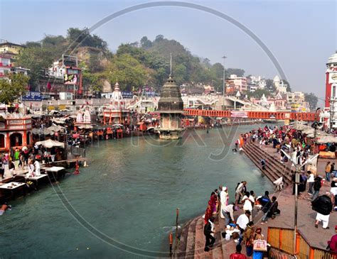 Image of Night View of Haridwar Har Ki Pauri Ghat-KC048836-Picxy