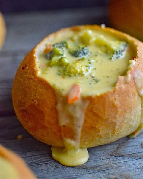 Yammie's Noshery: Panera Bread Broccoli Cheddar Soup Copycat Recipe