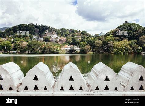 Lake Kandy in the historic city of Kandy, central Sri Lanka Stock Photo - Alamy