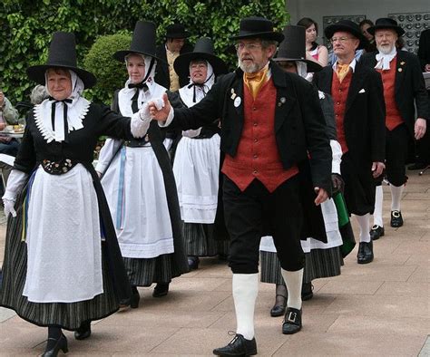 Welsh folk dancing by Newport Eye | Traditional welsh dress, Colorful ...