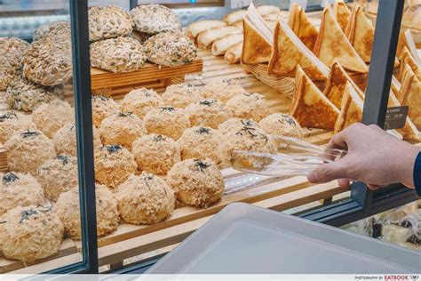 BreadTalk Brings Back Their Flosssmobile With Signature Breads, Tea Cakes And More