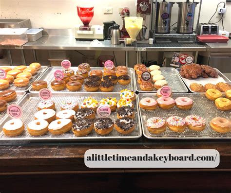 A Little Time and a Keyboard: Donut Drop in Schaumburg, Illinois: Fresh Baked Donuts With ...