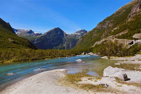 Olden Private the Amazing Briksdal Glacier - Norway Excursions