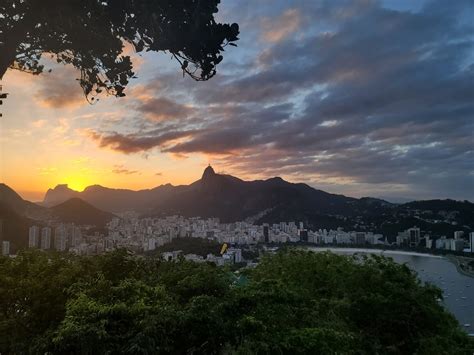 Breathtaking sunset at Sugarloaf Mountain - Rio & Learn