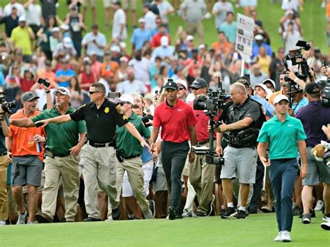 Tiger Woods Wins First PGA Tour Victory Since 2013