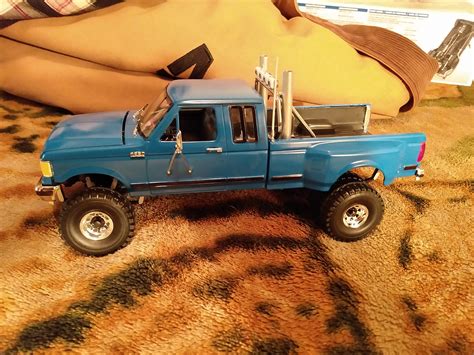 1991 Ford F-350 Dually -- Plastic Model Truck Kit -- 1/24 Scale -- #854376 pictures by edixon.ed73