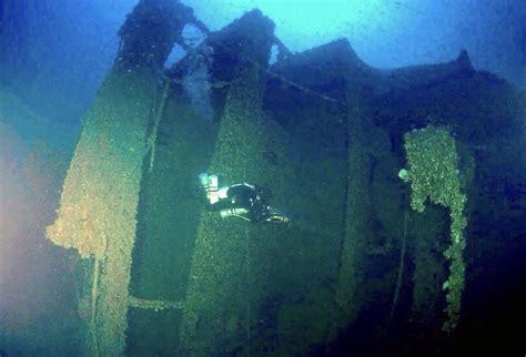 Stern of HMHS BRITANNIC | Titanic wreck, Titanic, Ocean