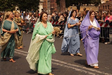 Fotos gratis : gente, desfile, festival, tradicion, Vacaciones romanas ...