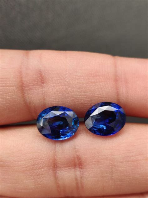 Wholesale supplier of Blue Sapphire Stone