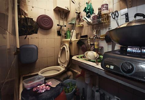 Boxed in: life inside the 'coffin cubicles' of Hong Kong – in pictures Hong Kong House, Shock ...