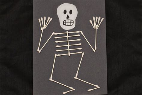 Skeleton crafts for kids – Preschoolplanet