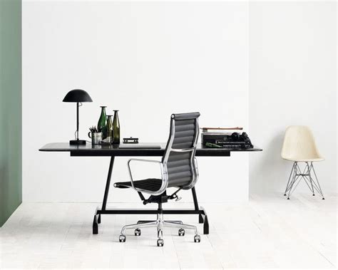 Eames® Aluminum Group Executive Chair - Eames Office in 2023 | Eames ...