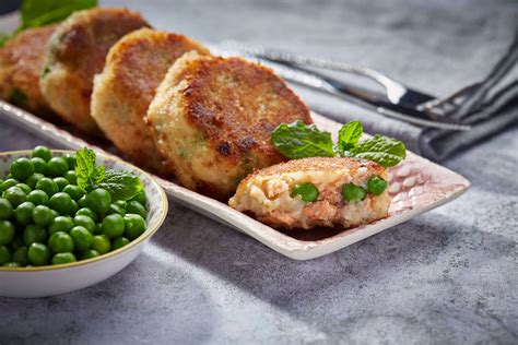 Gluten Free Salmon & Pea Fishcakes Recipe | Juvela