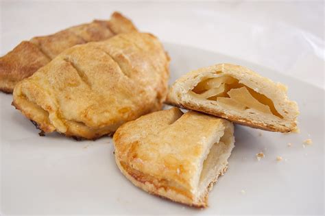 CaffeIna: Apple Cream Cheese Turnovers