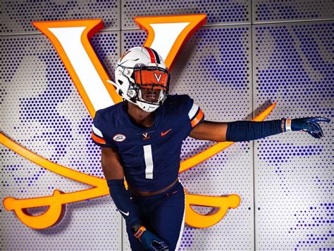 Three-Star Wide Receiver Amare Thomas Commits to Virginia Football - Sports Illustrated Virginia ...