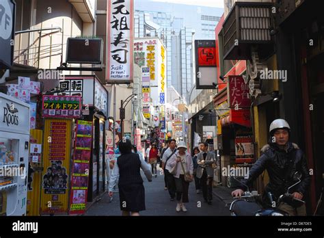 Dogenzaka street, Shibuya Stock Photo - Alamy