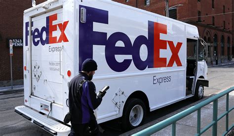 FedEx Logo and Symbol Meaning – History and Evolution | Turbologo