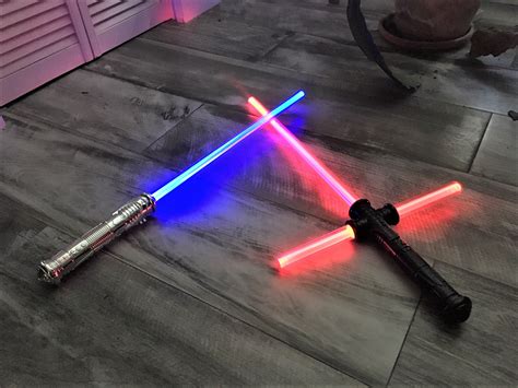 2 CROSS SWORD SOUNDS STAR WARS LIGHTSABER LIGHT SABER TOY BEST PRICE!!!