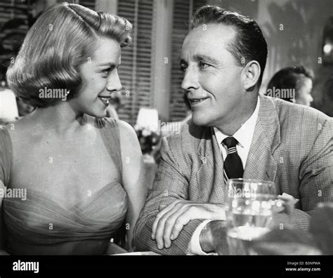 WHITE CHRISTMAS 1954 Paramount film with Bing Crosby and Rosemary Clooney Stock Photo - Alamy