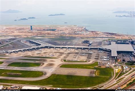 Hong Kong Chek Lap Kok Airport Overview Photo by Tse Wai Kit | ID 1452434 | Planespotters.net