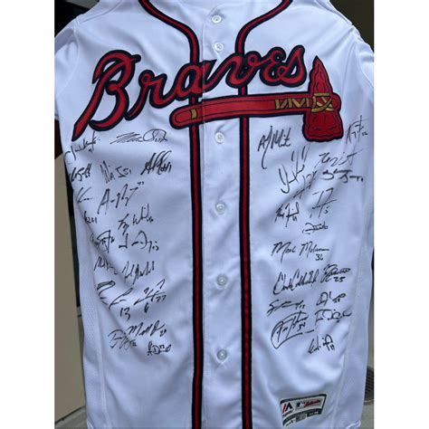 2020 Braves Team MLB Authenticated and Autographed Home Jersey (Size 46 ...