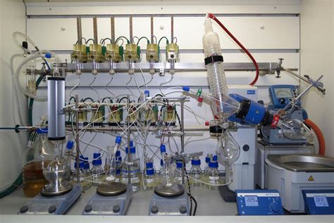 Robotic organic synthesis to make reproducibility simple in chemistry | Research | Chemistry World