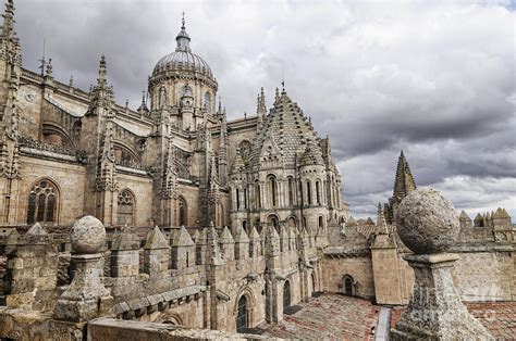 The New Cathedral of Salamanca Photograph by Oscar Gutierrez