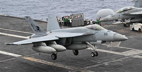 Boarding the USS Abraham Lincoln in the Philippine Sea by Osprey | JAPAN Forward