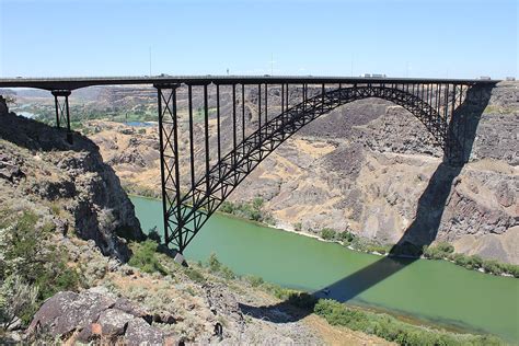 Lane Restrictions on Perrine Bridge Expected Until Friday