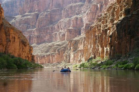 Schlucht entstand zur Saurier-Zeit: Grand Canyon älter als gedacht - n ...