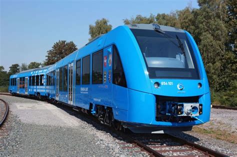 World's First Hydrogen powered train - Ecofriend