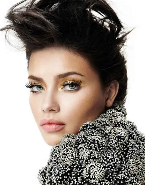 Top 17 Adriana Lima Hairstyles & Haircut Ideas For You To Try