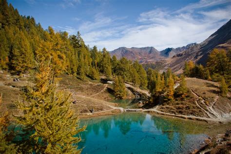 7 Beautiful Mountain Lakes In Switzerland Easy To Reach