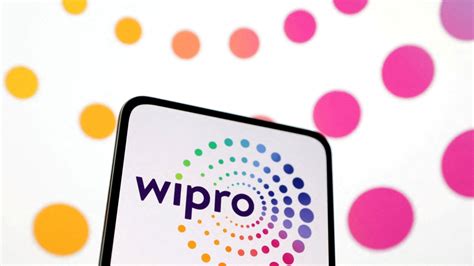 Wipro's Q4 net profit dips 0.4% amid turbulent macro-economic ...