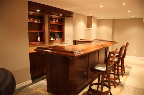 Custom Built Bars, Modern Basement Renovations | Max Improvements