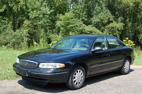 2000 Buick Century - Information and photos - MOMENTcar