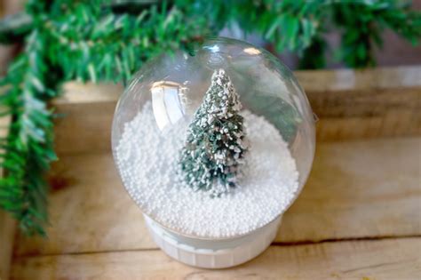 DIY Christmas Tree Snow Globe - Extreme Couponing Mom