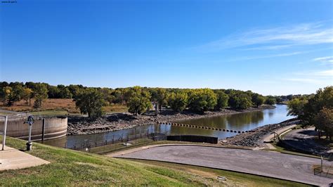 Carlyle Lake Dam West Campground Photos, Carlyle Lake Dam West Campground Videos