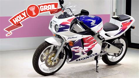 The Honda CBR250RR MC22 Sounds Like An Old F1 Car And Redlines At 19,000 RPM At Road Legal ...