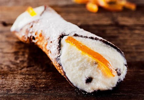 Origin of Sicilian cannoli - Secret World