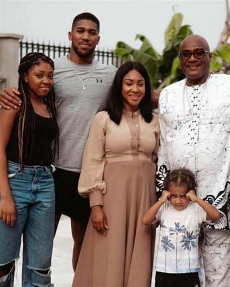 Anthony Joshua Shares Lovely Photo Posing With His Father And Son In Nigeria