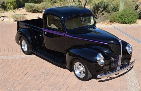 1940 Ford Custom Truck - Classic Promenade