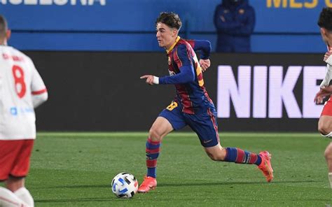 Gavi becomes 14th Under-19s player to debut for Barça B under Garcia Pimienta